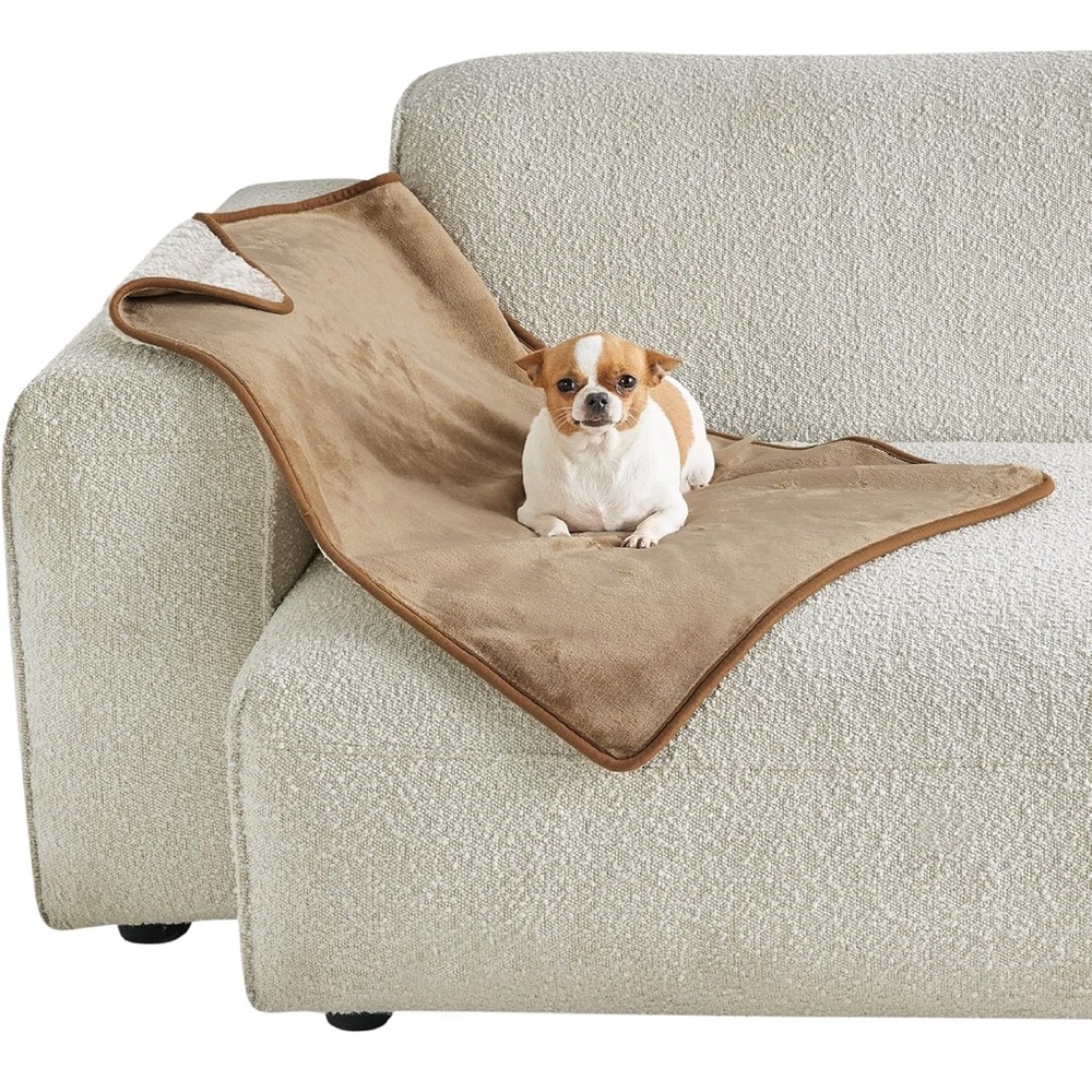 NWT - Lesure Waterproof Dog Blankets for Small Dogs - Cat Blanket 25x35” Camel